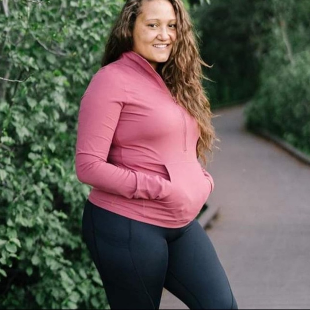 *SOLD* Zyia 1/2 Zip Pocket Pullover